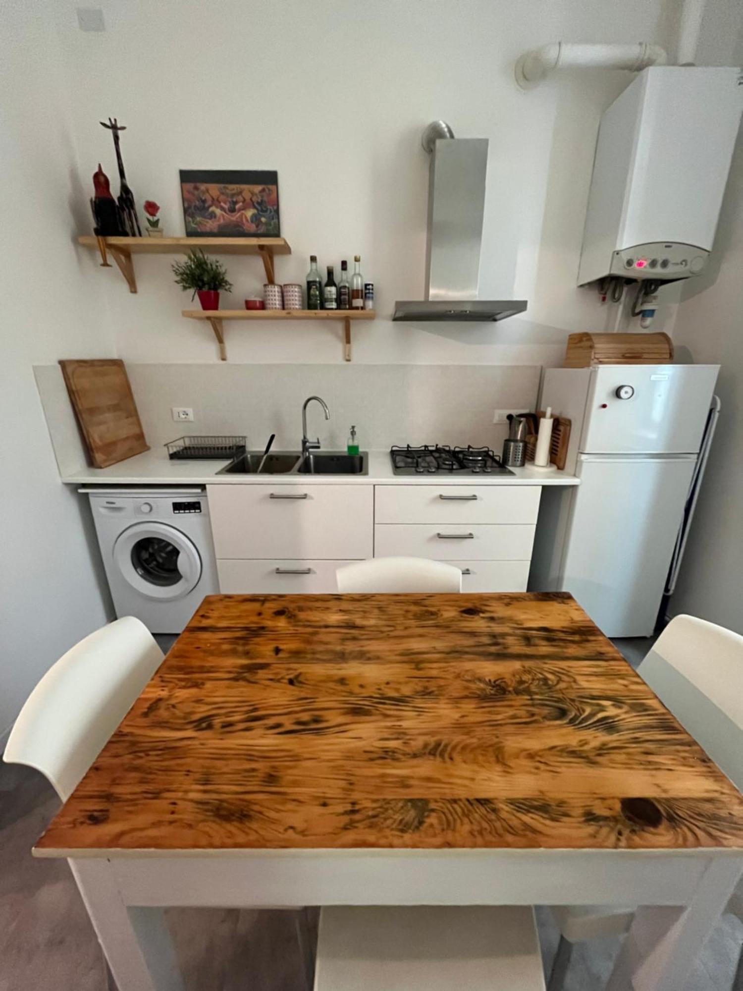 Da Ariella Appartement Triëst Buitenkant foto